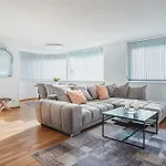 Apartment Cocoon Am Schloss By Stadtlandnest Lochau