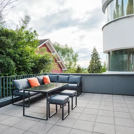 Cocoon Am Schloss דירה לוכאו ביי ברגנץ